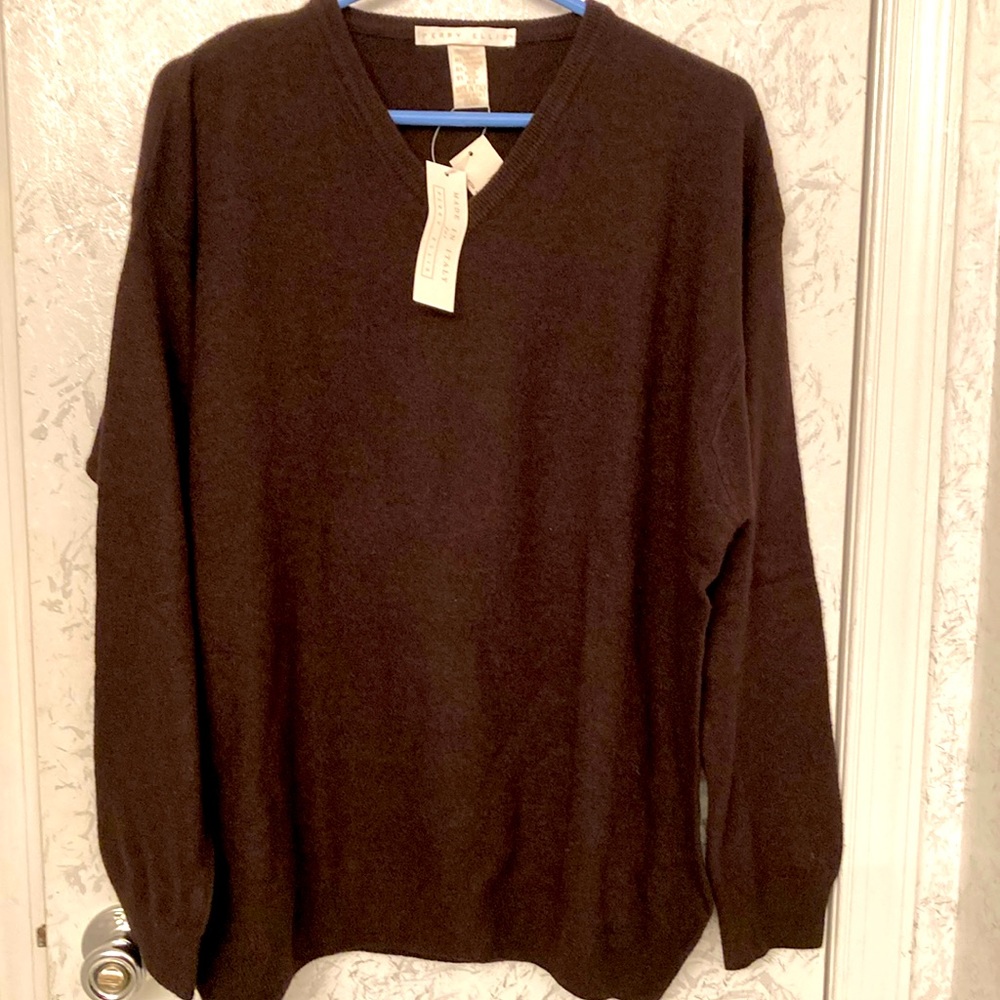 Perry Ellis men's Italian merino wool blend dark brown pullover sweater.